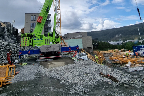 High five! Nordic Crane buys five Grove five-axle cranes (image 4)