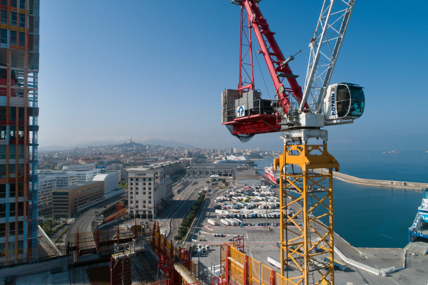 Potain-MR-295-luffing-jib-cranes-climb-to-new-heights-2.jpg