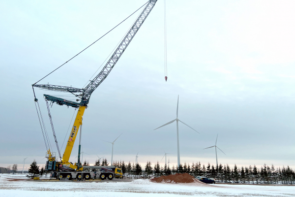 Canadas-first-Grove-GMK6400-1-kick-starts-new-era-for-A-W-Leil-Cranes-and-Equipment-3.jpg