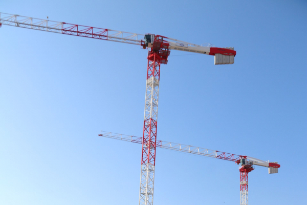 Potain-cranes-to-aid-major-renovation-of-historic-Milan-hospital-in-Italy-07.jpg