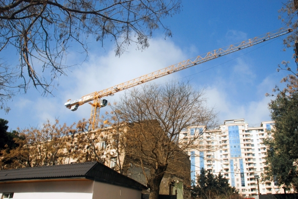 Azimut-Construction-purchases-Azerbaijans-first-Potain-MCT-275-for-residential-project-3.jpg