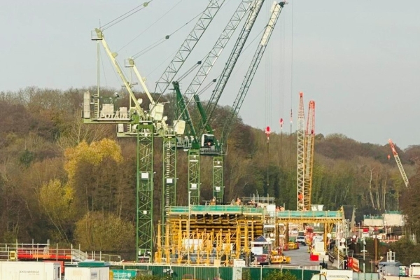 Potain-cranes-chosen-for-major-new-high-speed-rail-link-9.jpg