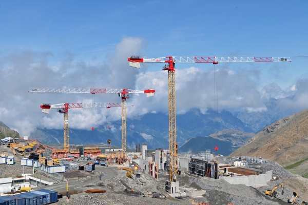 Potain-cranes-triumph-in-remote-French-Alps-cable-car-project-01.jpg