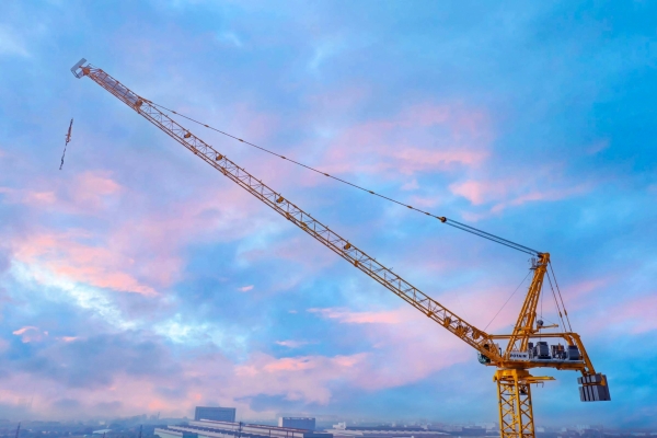 New-Potain-MCR-625-is-a-high-speed-high-performance-luffing-jib-crane-for-worlds-fastest-growing-markets-03.jpg