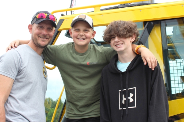 Manitowoc-lifts-its-community-with-Family-Day-festivities-2.jpg
