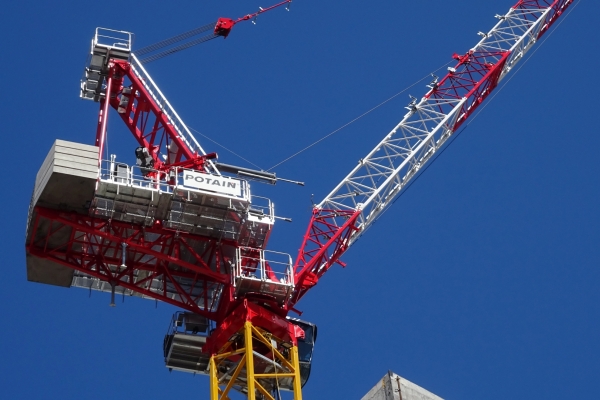 Bennetts-Cranes-deploys-worlds-first-Potain-MR-309-for-40-The-Broadway-project-in-London-UK-03.jpg