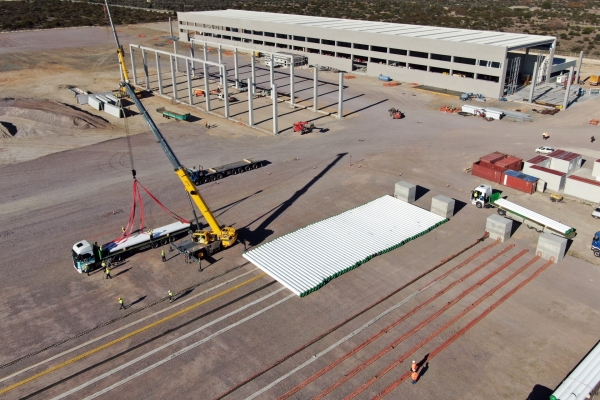 Nuova-ICOM-deploys-new-Grove-GRT8120-for-industrial-plant-build-at-major-Italian-seaport-3.jpg