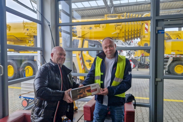 Dzwigaj-in-Poland-grows-fleet-with-Grove-GMK6300L-1-acquisition-01.jpg