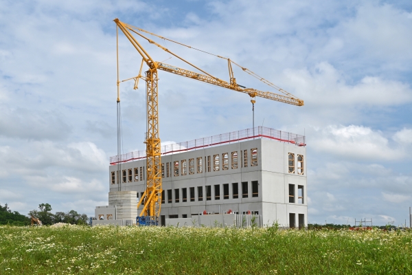 SOFIALEX-completes-fast-track-build-with-Potain-Igo-T-130-cranes-5.jpg