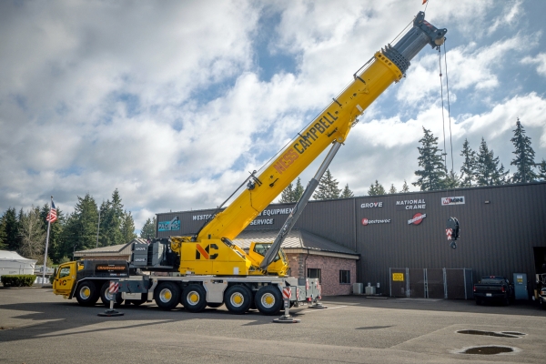 NessCampbells-new-Grove-GMK6450-1-powers-towboat-assembly-in-Seattle-07.jpg