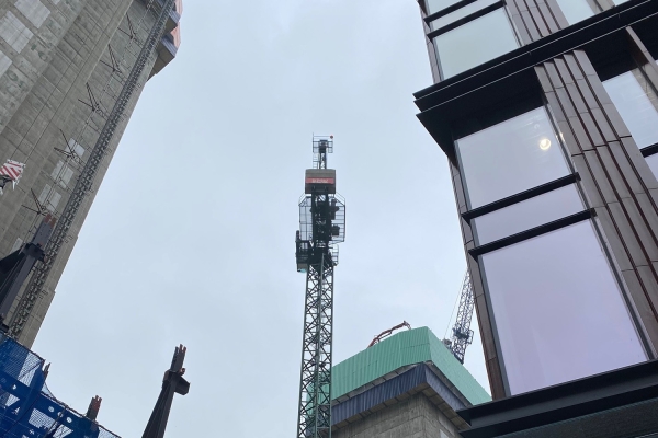 Three-Potain-cranes-chosen-for-iconic-new-London-skyscraper-10.jpg