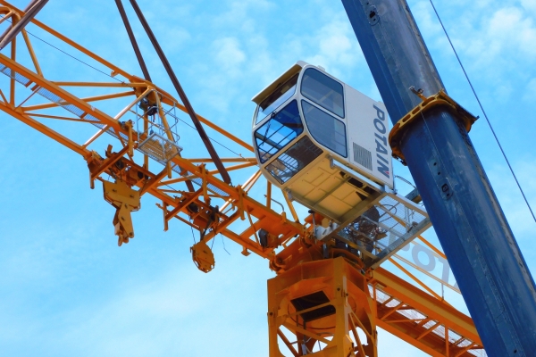 Potain-MCT-185-supports-construction-of-new-housing-project-in-South-Africa-05.jpg