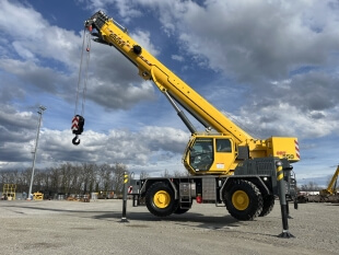 Grove-GRT550-marks-new-era-of-high-performing-rough-terrain-cranes-1.jpg
