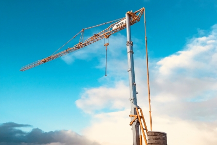 First-Potain-Hup-32-27-self-erecting-crane-delivered-in-Iceland.jpg