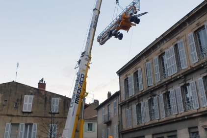 Potain Igo 22 installed on hard-to-reach job site in historic French city Potain-Igo-22-installed-on-job-site-1.jpg