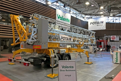 Potain-Hup-M-28-22-on-display-at-Eurobois-1.jpg