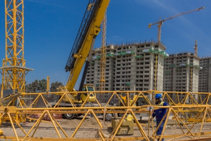 Manitowoc-cranes-expedite-construction-of-Athletes-Village-at-venue-for-2019-Pan-American-Games-1.jpg