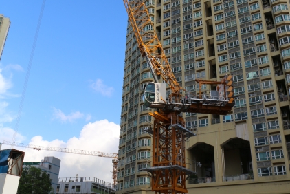 Potain-MCH-175-cranes-build-fire-station-housing-in-Shenzhen-6.JPG