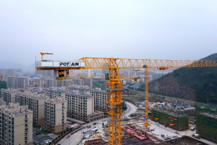 Potain-MCT-278-and-MCT-328-tower-cranes-deliver-versatile-performance-to-construction-projects-in-China-01.jpg