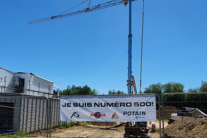 Belgian-Potain-dealer-BLE-sells-500th-self-erecting-crane-01.jpg