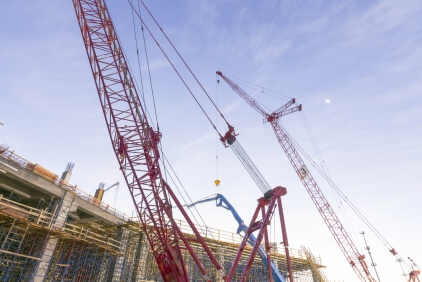 Maxim-Crane-Works-launches-ambitious-project-to-remanufacture-14-Manitowoc-2250-crawler-cranes-01.jpg