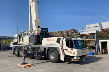 Frances-AAYM-adds-a-second-Grove-crane-to-fleet-1.jpg