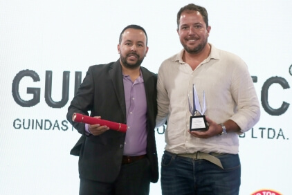Manitowoc-partners-awarded-the-prestigious-Top-Crane-Brasil-Award-2023-1.JPG