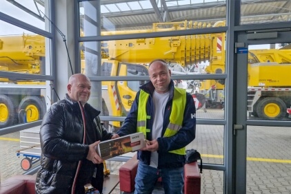 Dzwigaj-in-Poland-grows-fleet-with-Grove-GMK6300L-1-acquisition-01.jpg