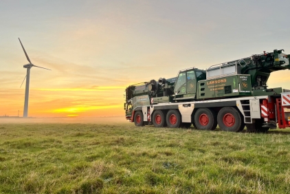 UK-crane-rental-company-Lawson-Haulage-and-Crane-Hire-switches-to-Grove-for-new-flagship-model-01.jpg