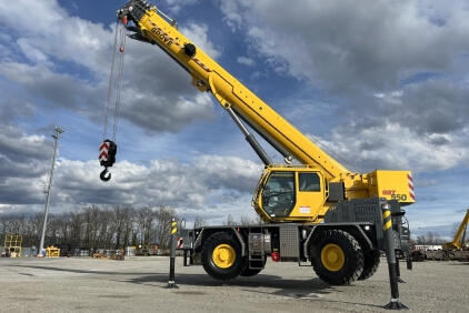 Grove-GRT550-marks-new-era-of-high-performing-rough-terrain-cranes-1.jpg