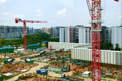 Several-large-Potain-topless-cranes-selected-for-Singapore-HDB-housing-project.jpg