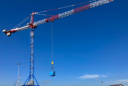 Tailored-for-the-tides--Potain-Lift-Solutions-delivers-a-tower-crane-built-for-the-future-01.jpg