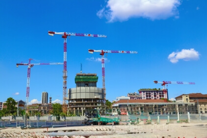 Four-Potain-cranes-drive-progress-at-Torre-Faro-in-Milan-for-energy-company-A2A_01.jpg